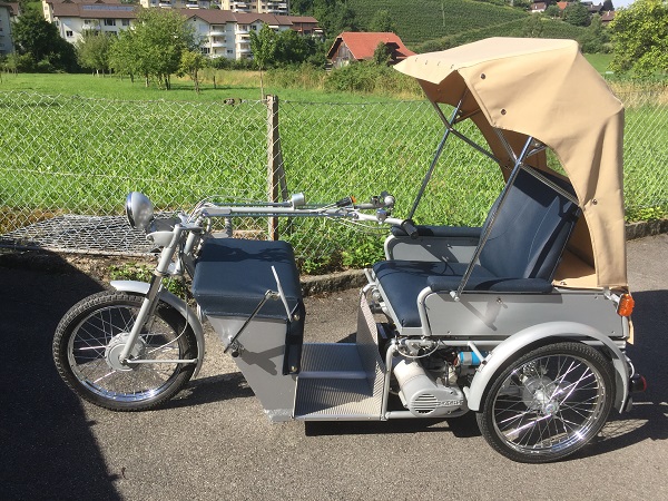 Krankenfahrstuhl1.jpg