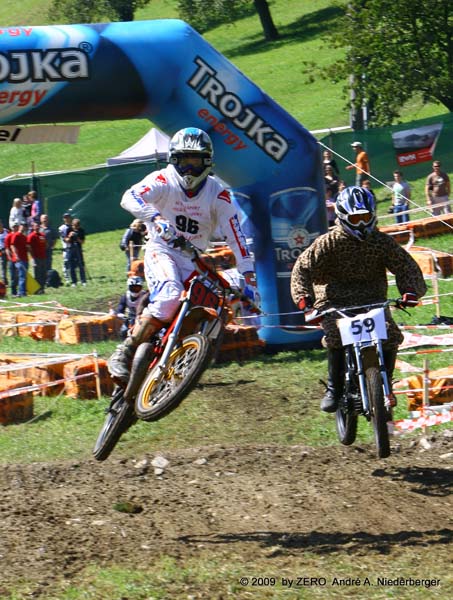 Rally09S.jpg