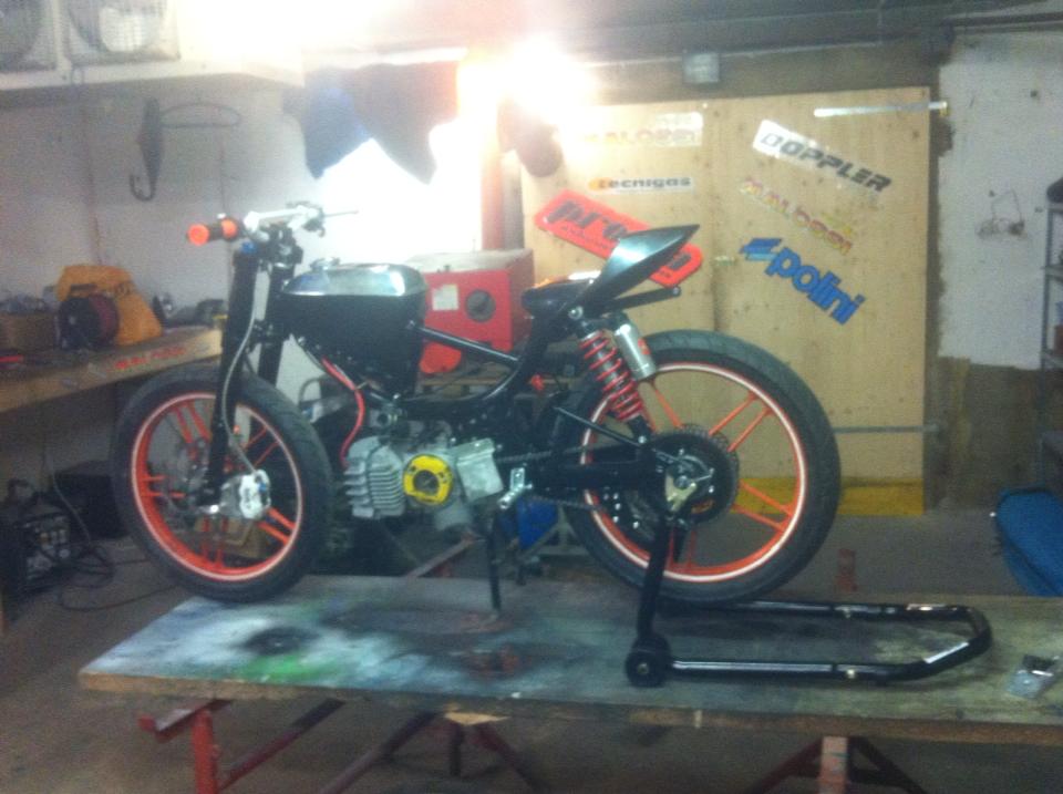 Mofaracing1.jpg