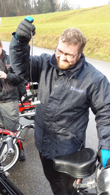Töfflibueb 82 mit Zündkabel.jpg